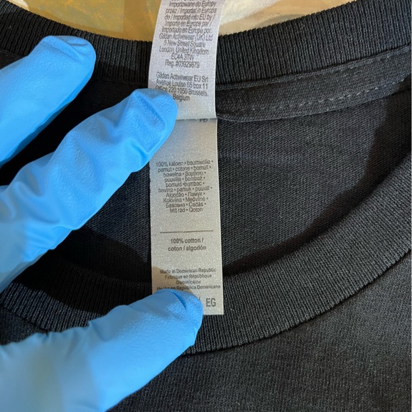 NEW XL Gildan Black T-Shirt Acceptance for Everyone - Picture 4 of 6